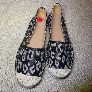 Nautica Black and Tan Animal Print Canvas Shoe